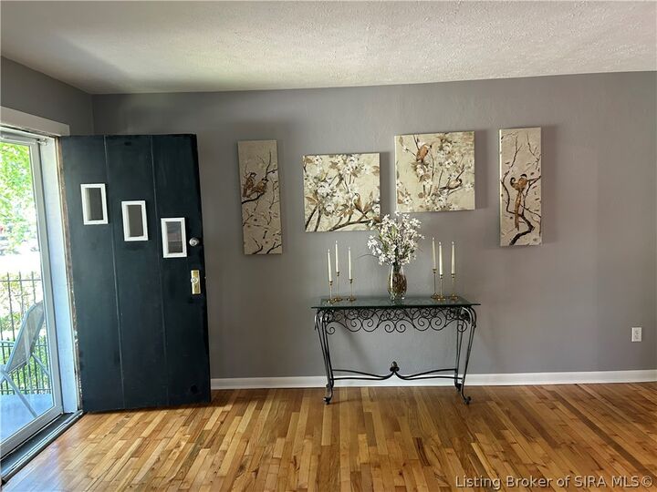 Property Photo:  1310 E 9th Street  IN 47130 
