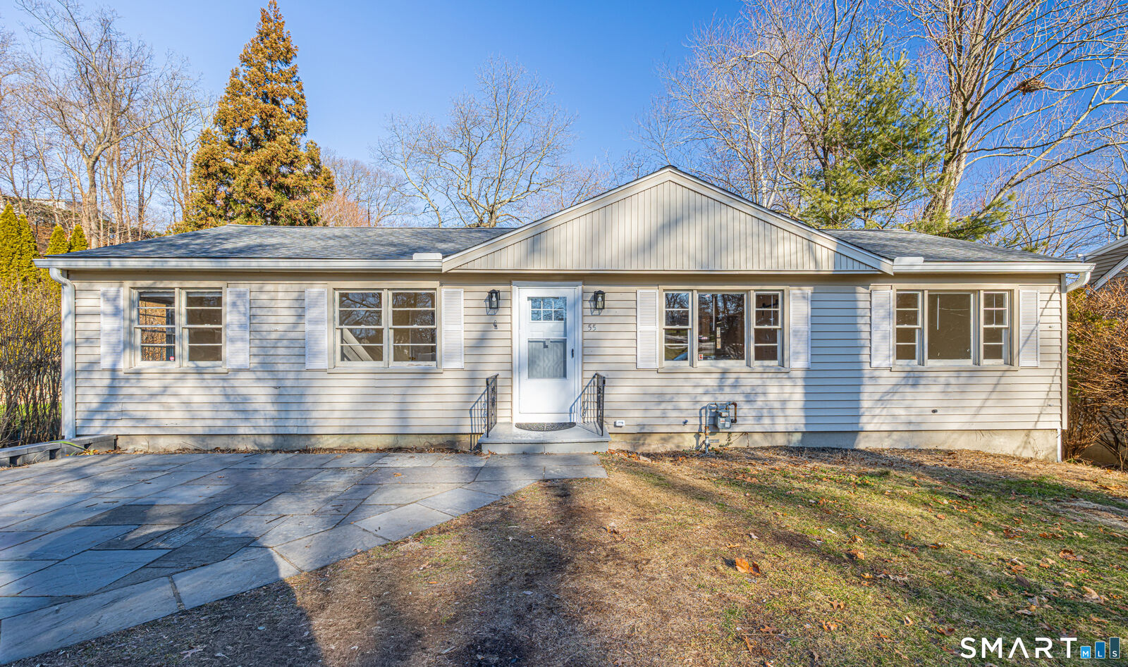 Property Photo:  55 Glendale Road  CT 06906 