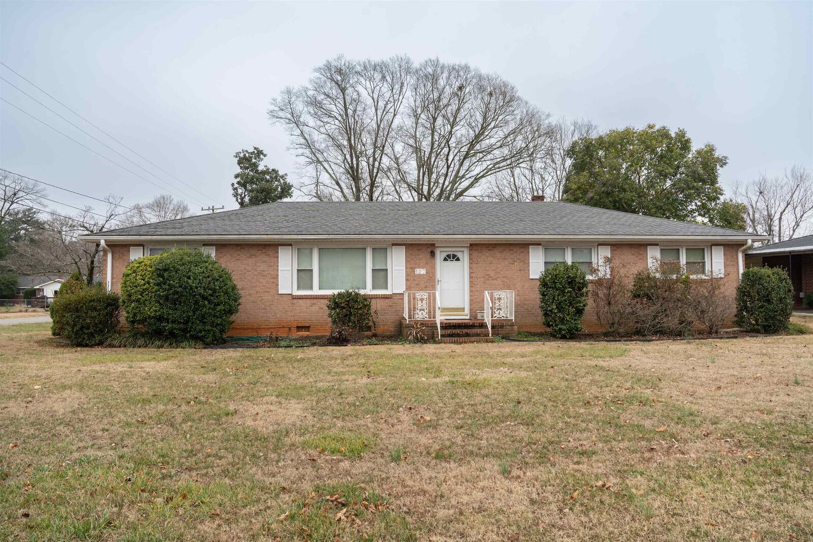 Property Photo:  127 Lyndhurst Street  SC 29307 