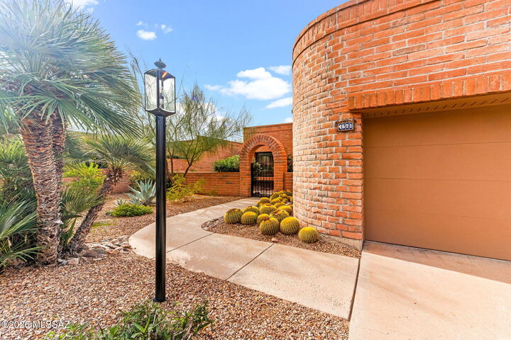 Property Photo: 4671 N Camino Campero AZ 85750