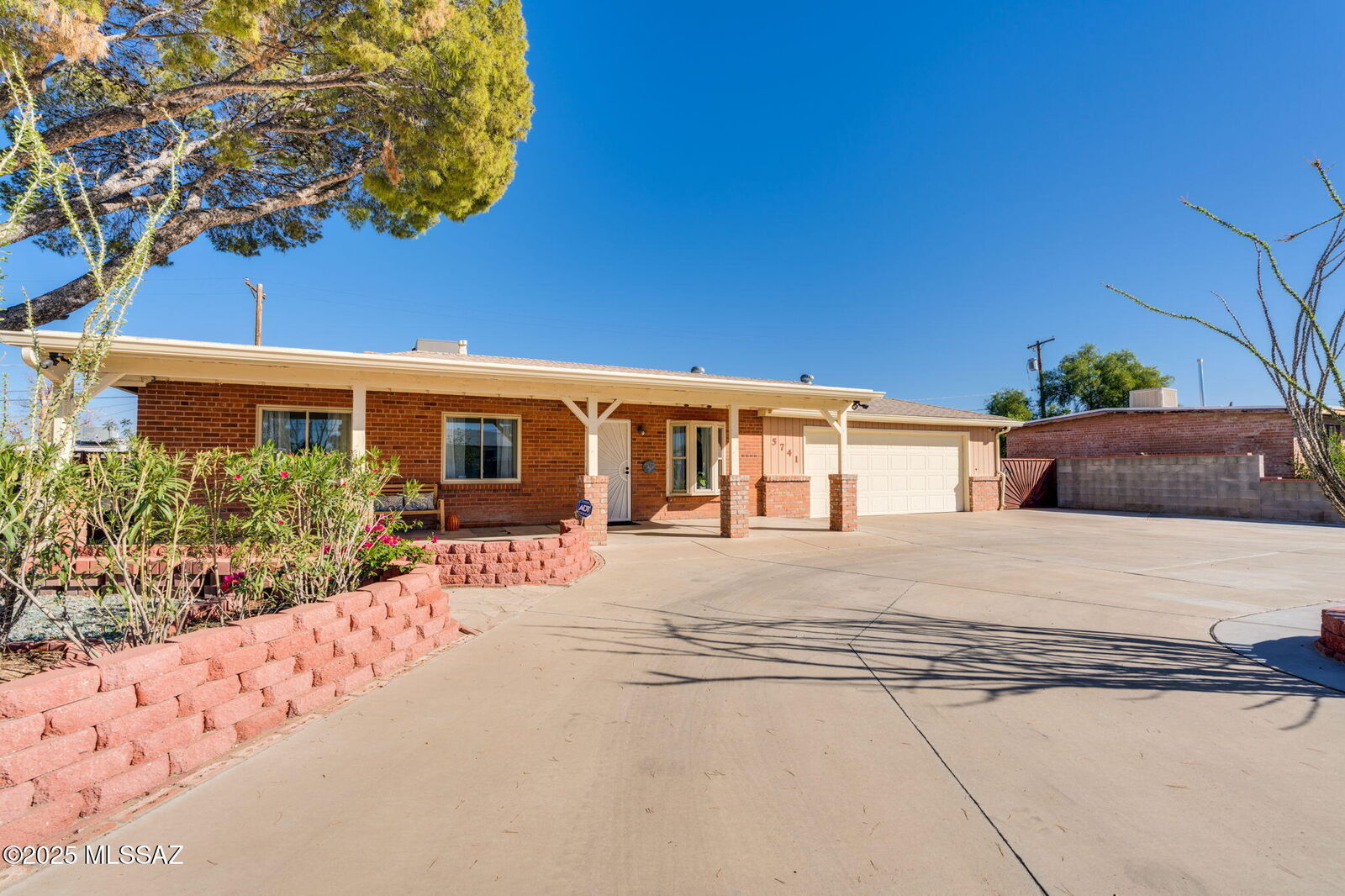 Property Photo:  5741 E 33rd Street  AZ 85711 