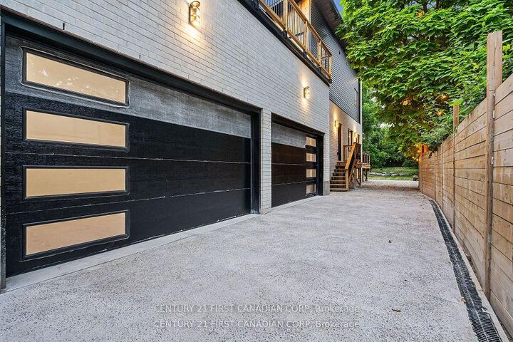 Property Photo:  858 William Street  ON N5Y 2S3 