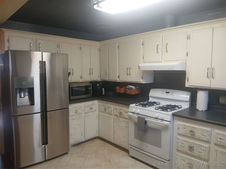 Property Photo: 906 1st Street OK 74561