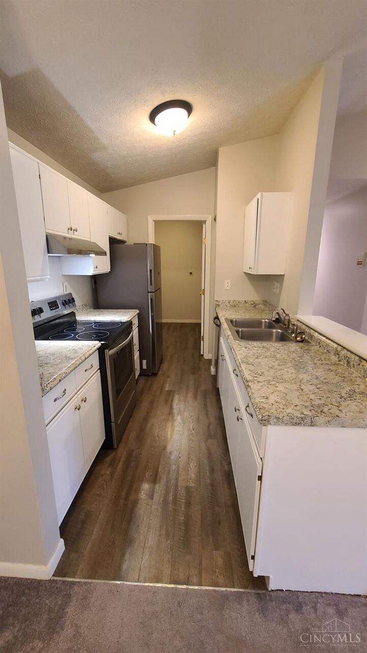 Property Photo:  6620 Green Branch Drive  OH 45459 