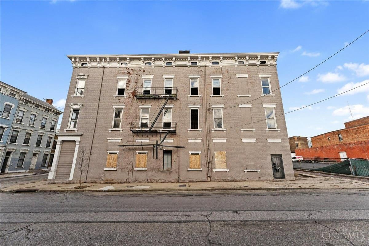 Property Photo:  1900 Colerain Avenue  OH 45214 