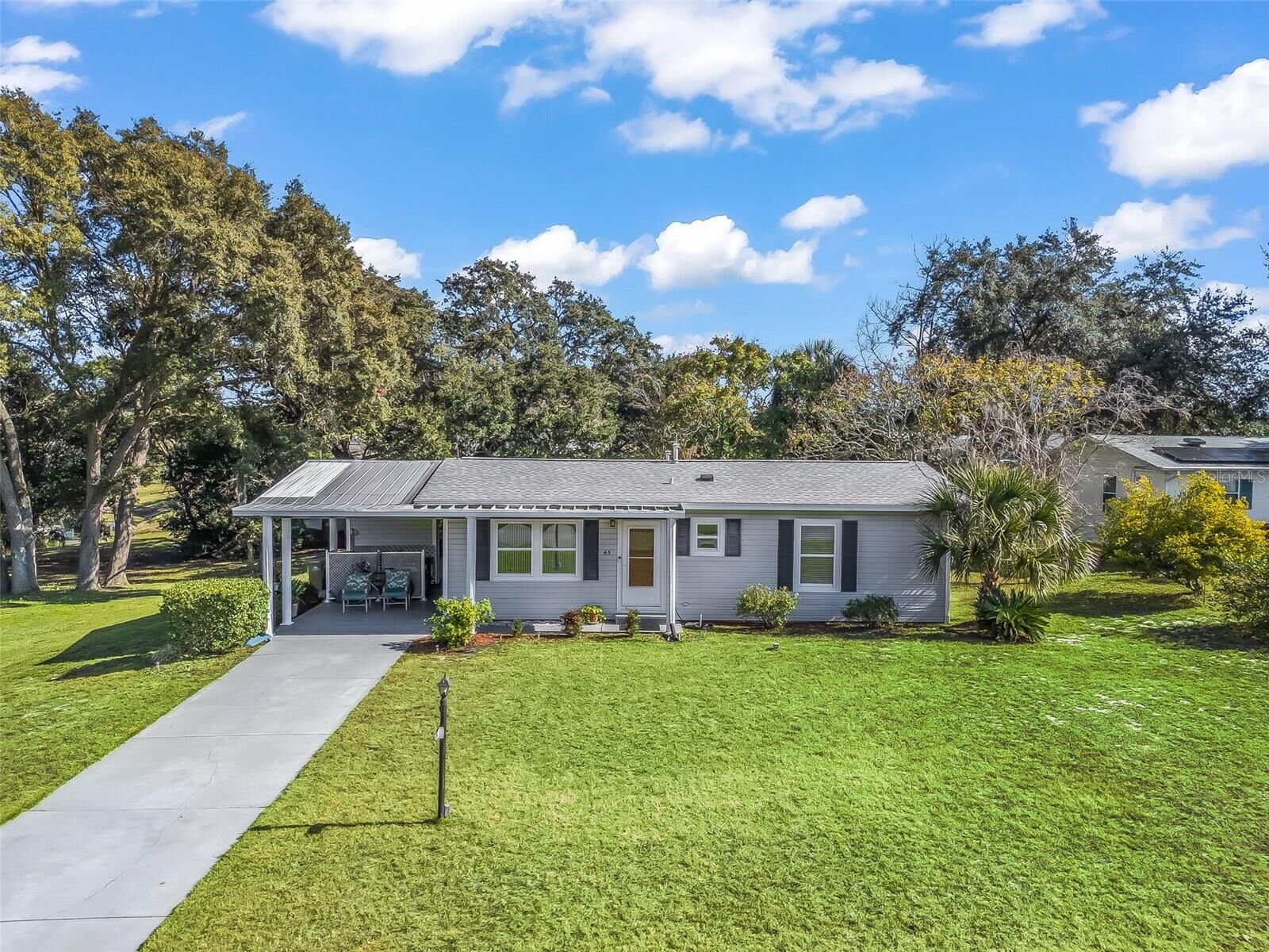 Property Photo:  45 Aberdeen Cir  FL 34788 