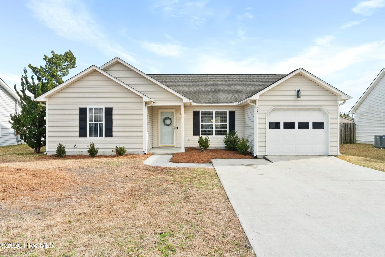 Property Photo:  816 Plainfield Court  NC 28411 