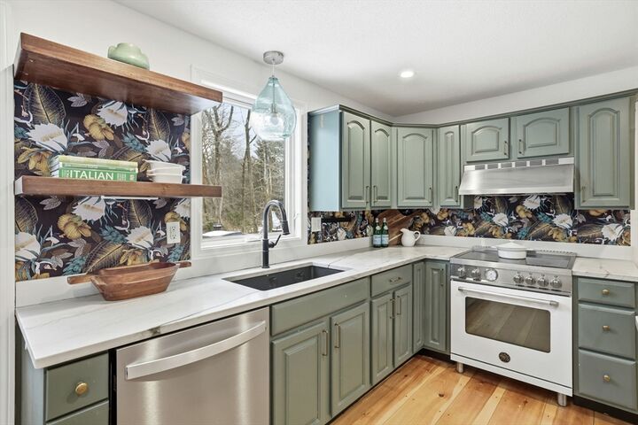 Property Photo: 34 Flintlock Ridge Rd MA 02025