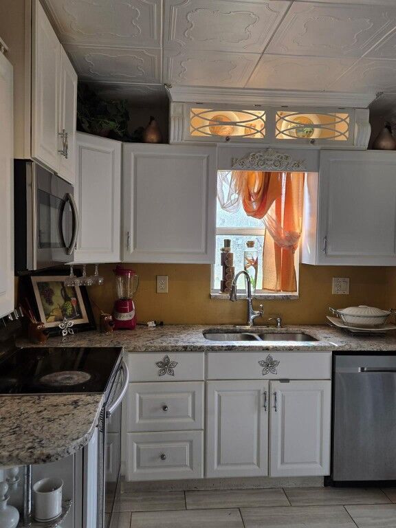 Property Photo:  3200 NW 5th Terrace 24  FL 33064 