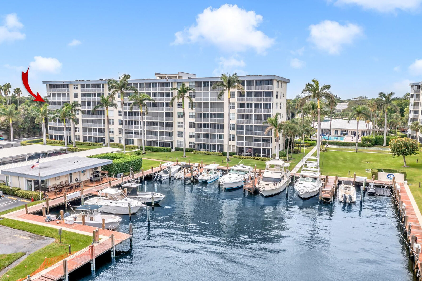 Property Photo:  1 Harbourside Drive 1501  FL 33483 