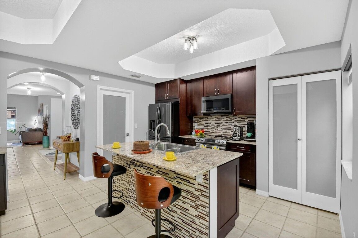 Property Photo: 4957 White Mangrove Way 4957 FL 33312