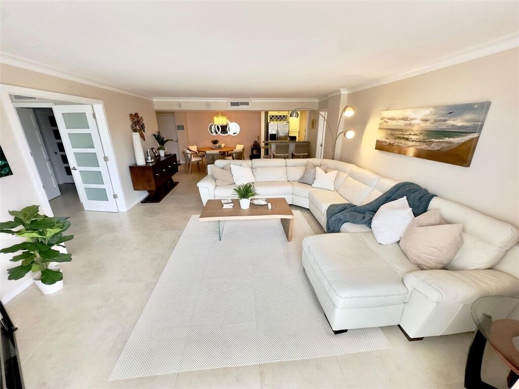 Property Photo:  1 Las Olas Circle 110  FL 33316 