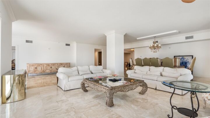 Property Photo:  200 E Palmetto Park Road Ph5  FL 33432 