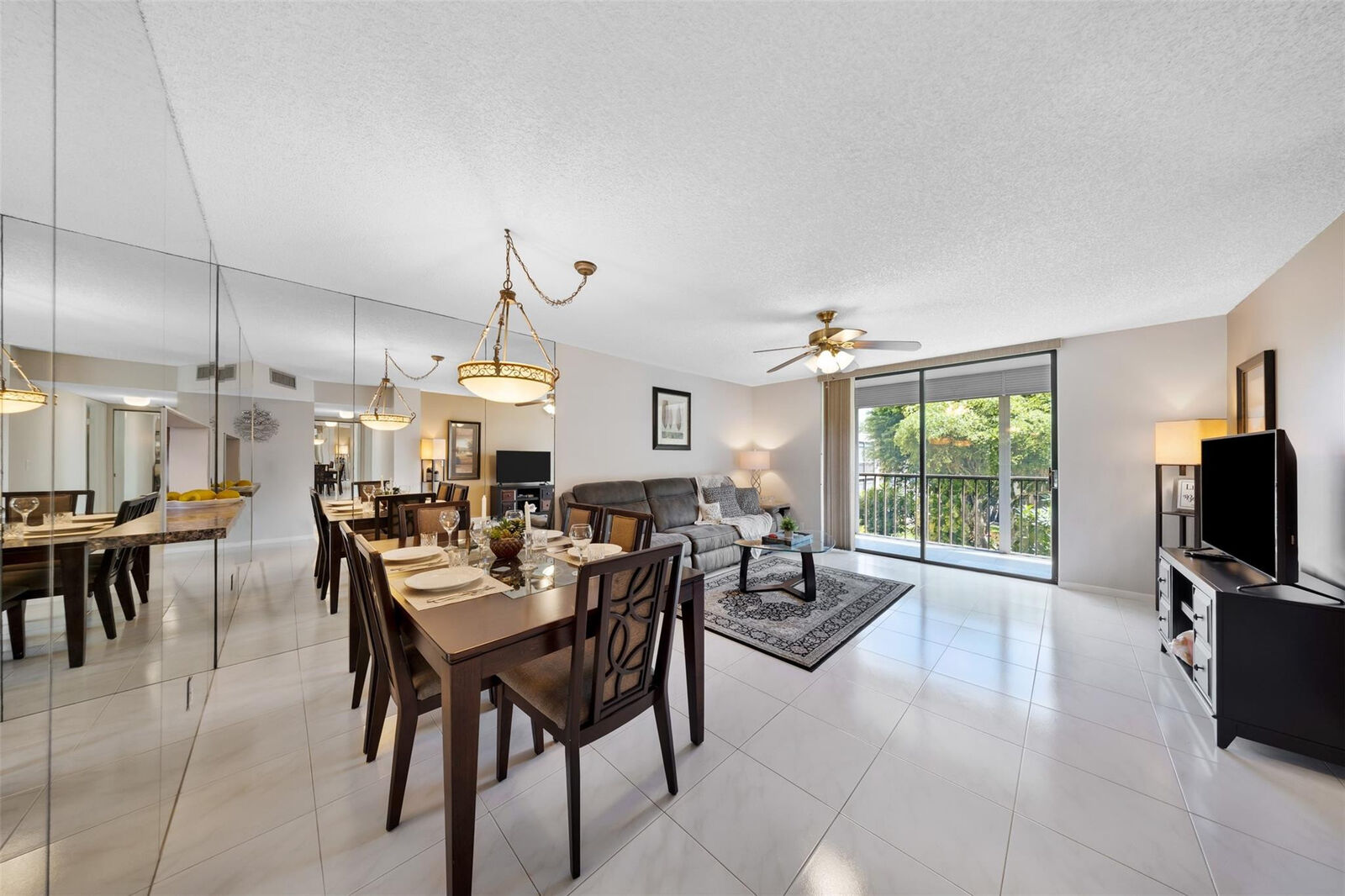 Property Photo:  5250 Las Verdes Circle 317  FL 33484 