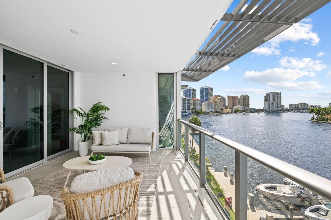 Property Photo:  435 Bayshore Drive 302  FL 33304 