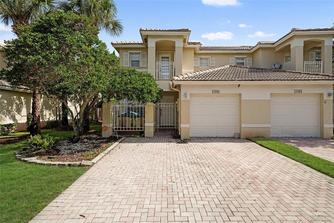 Property Photo: 17095 NW 23rd Street FL 33028