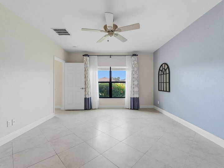 Property Photo: 1772 Willows Square FL 32966