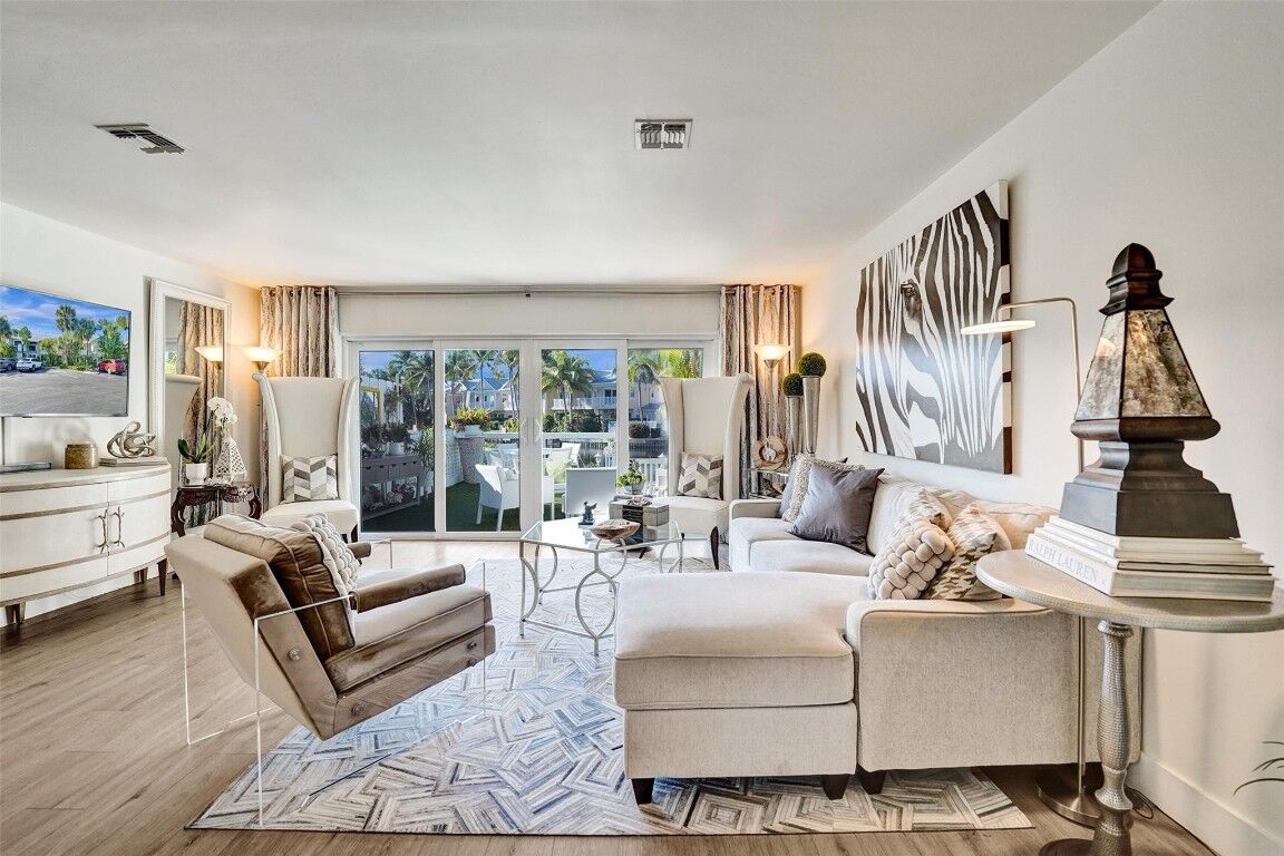 Property Photo:  2008 Riverside Place 3  FL 33305 