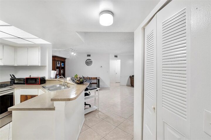 Property Photo:  9188 W Atlantic Boulevard 1527  FL 33071 