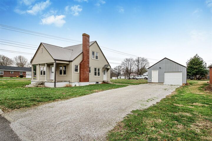 Property Photo:  302 Green Street  KY 42749 