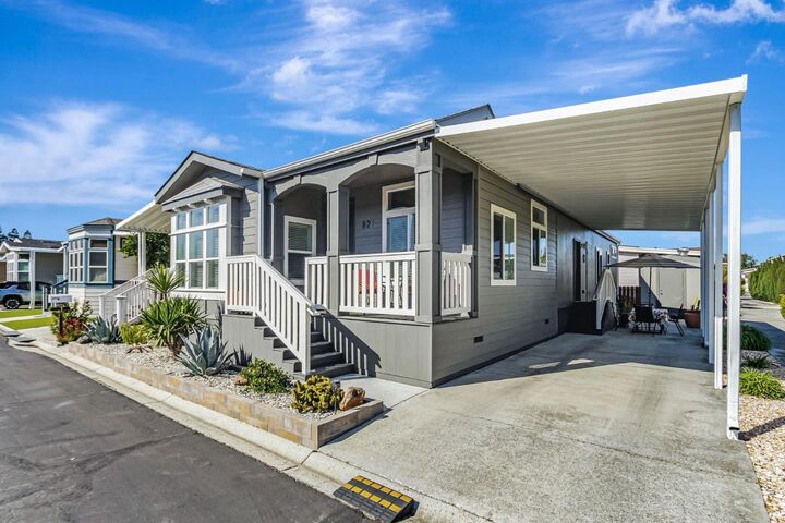 Property Photo:  821 Villa Teresa Way 821  CA 95123 