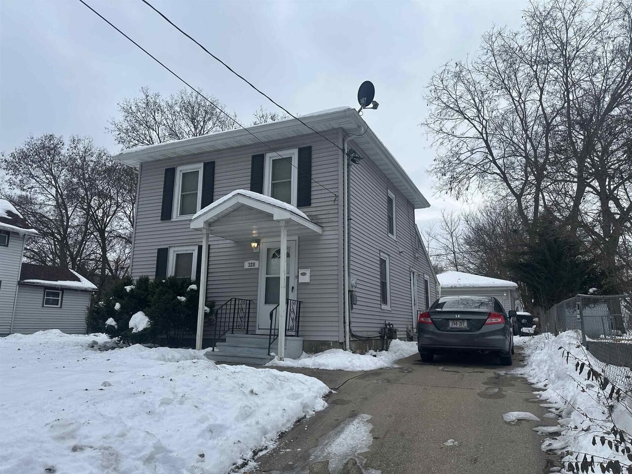 Property Photo:  328 Vernon Avenue  WI 53511 