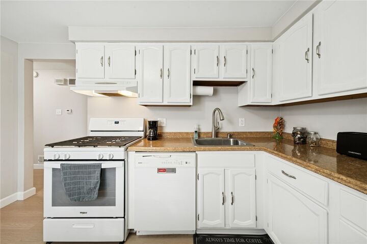 Property Photo:  347 Clavale Dr.  PA 15137 