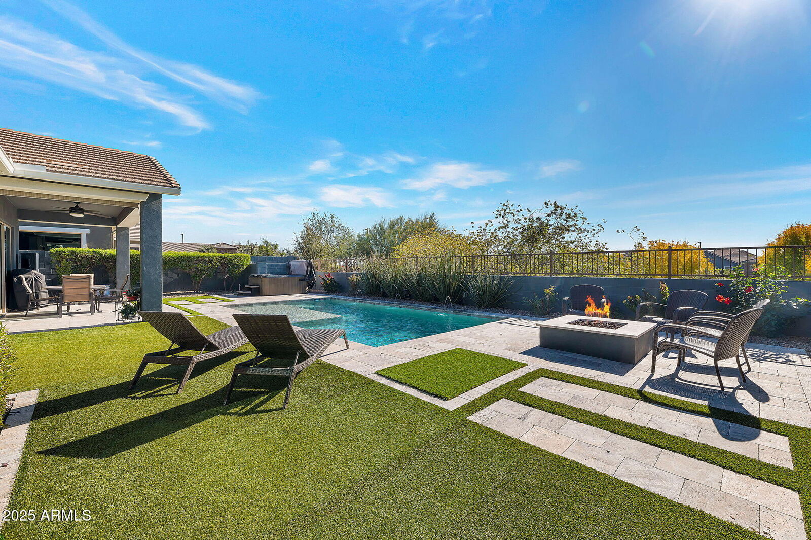 Property Photo: 3119 E Cat Balue Drive AZ 85050