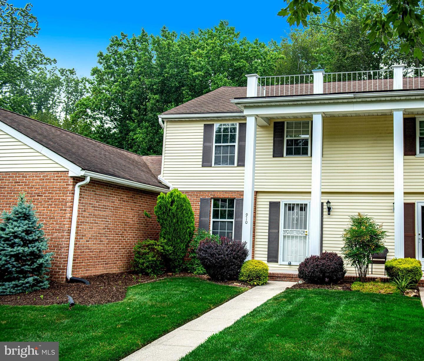 Property Photo:  910 Candlelight Court  MD 21015 