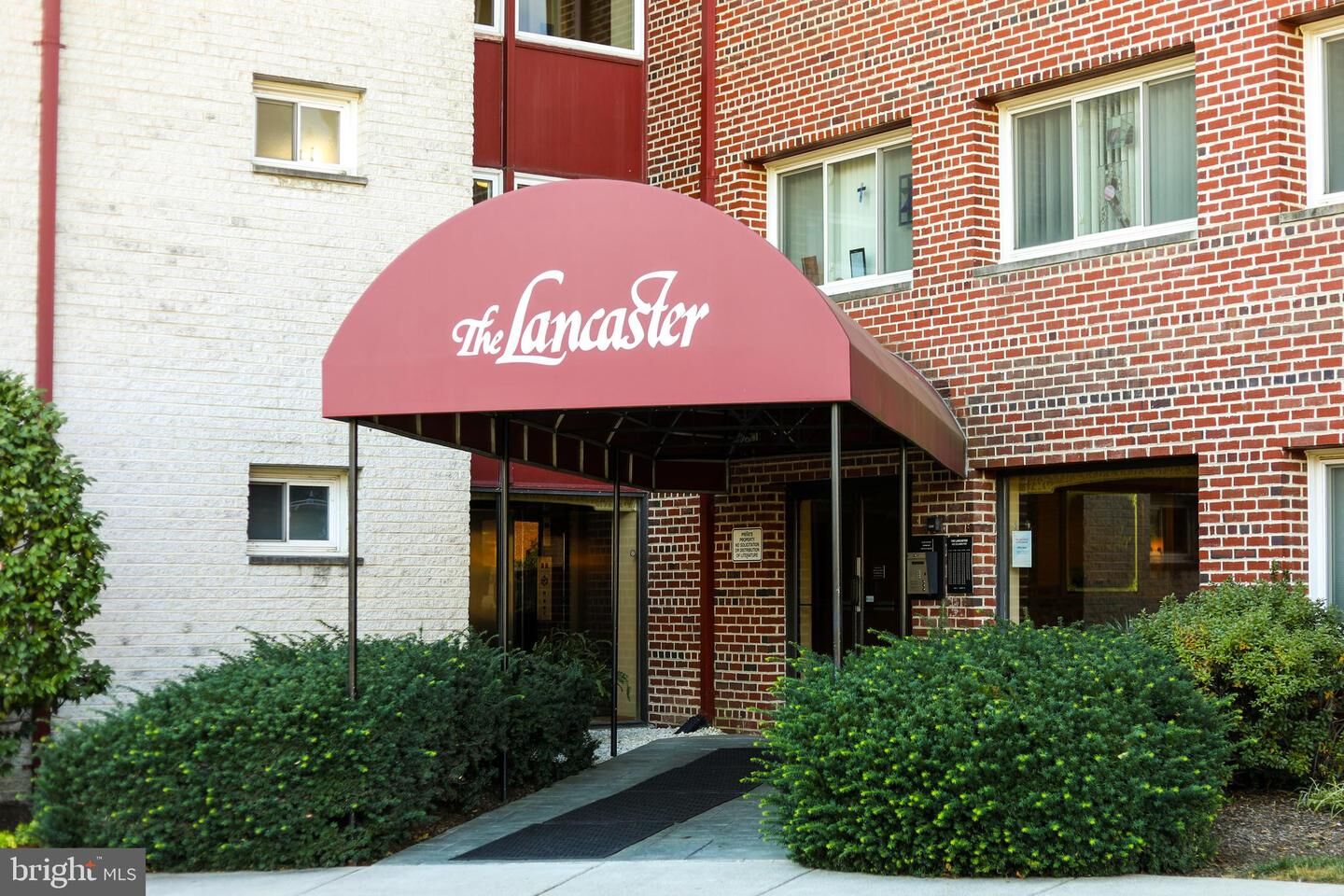 Property Photo: 1830 Columbia Pike S 104 VA 22204
