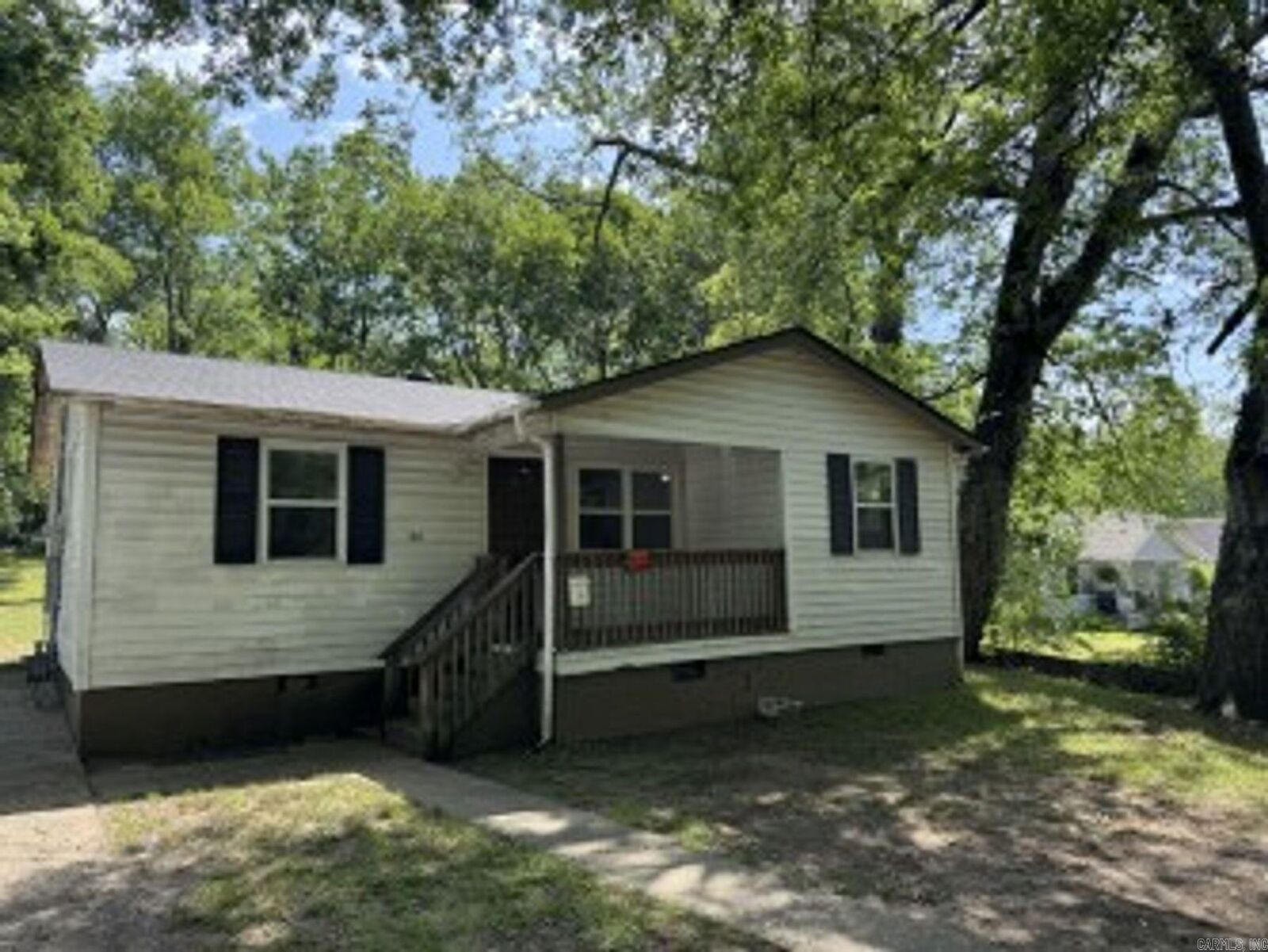 Property Photo:  411 Palmetto Street  AR 71901 