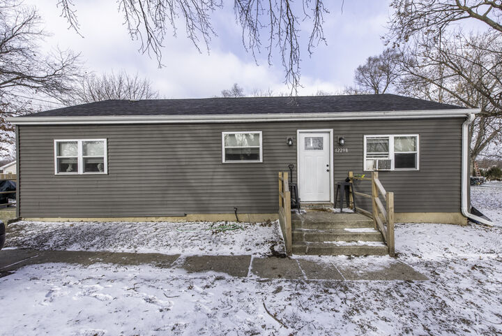 Property Photo:  12298 W Paddock Avenue  IL 60087 