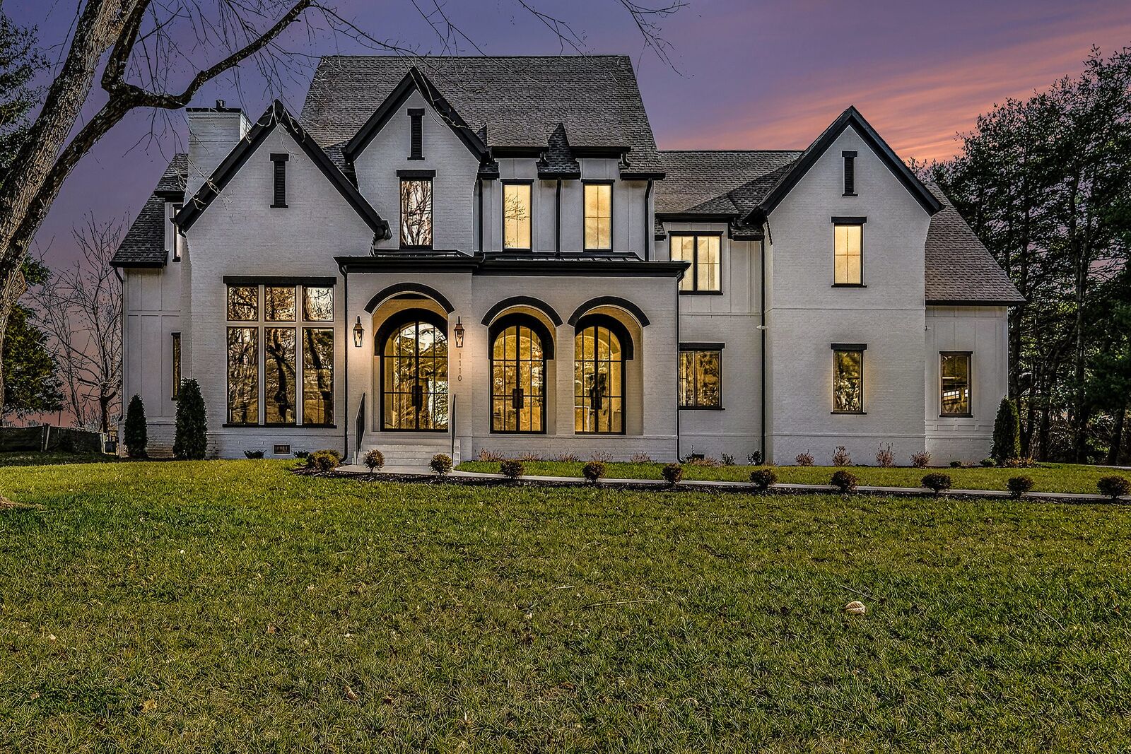 Property Photo:  1110 Lipscomb Dr  TN 37027 