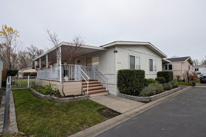 Property Photo:  3555 S Pacific Highway 220  OR 97501 