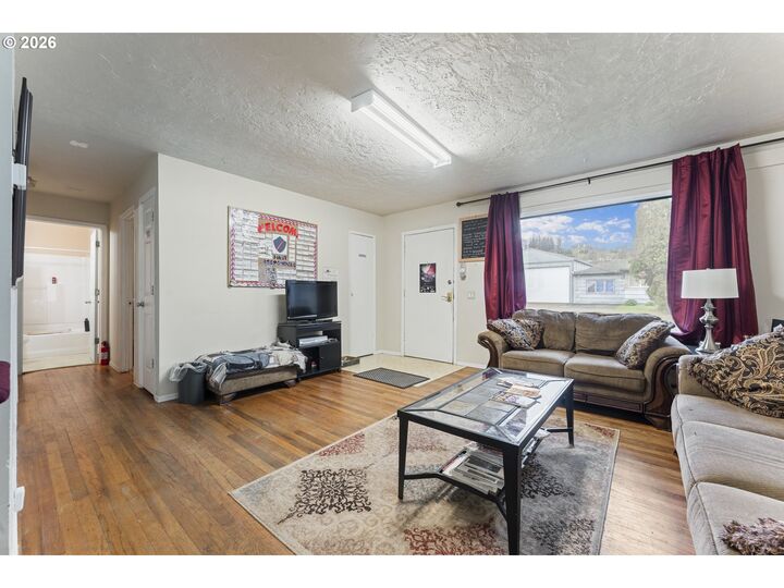 Property Photo:  9477 SE Maloney Pl  OR 97086 