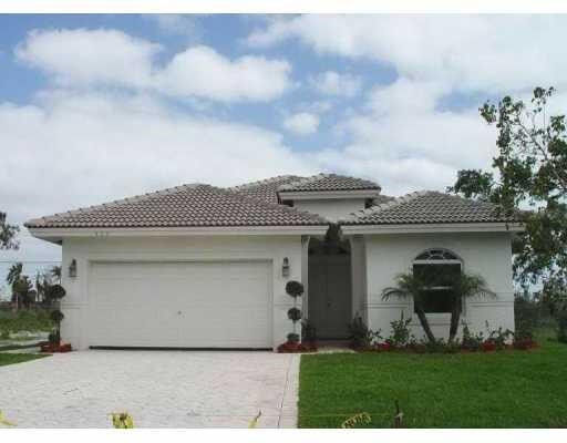 Property Photo: 620 NW 15th Avenue FL 33069