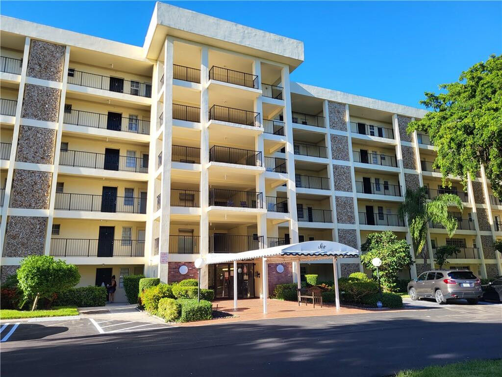 Property Photo: 2751 N Palm Aire Drive 510 FL 33069