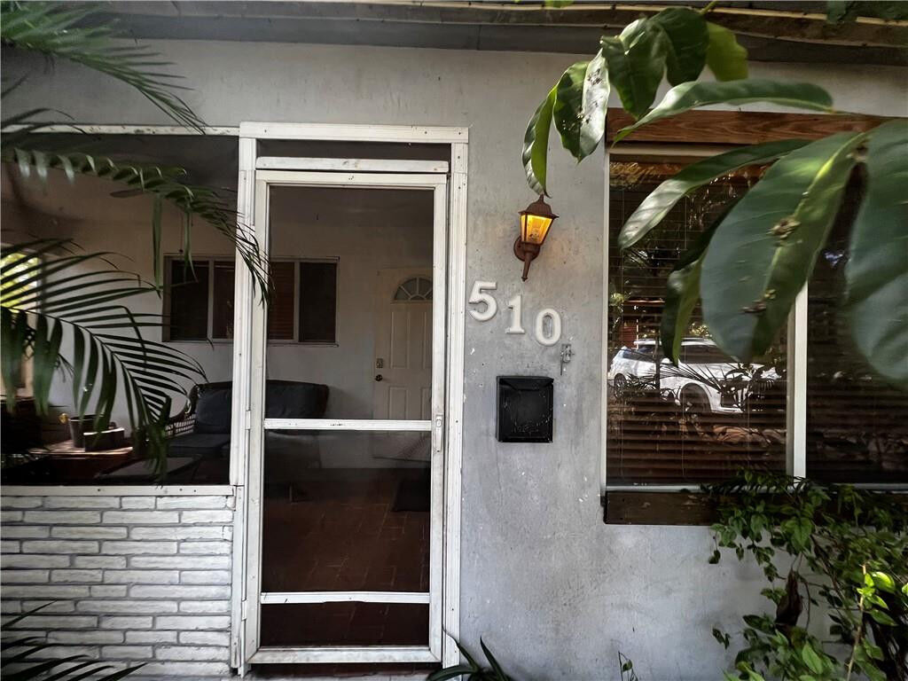 Property Photo:  510 S 29th Court  FL 33020 