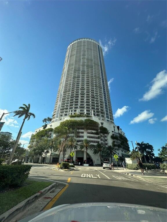 Property Photo:  1750 N Bayshore Drive 4315  FL  