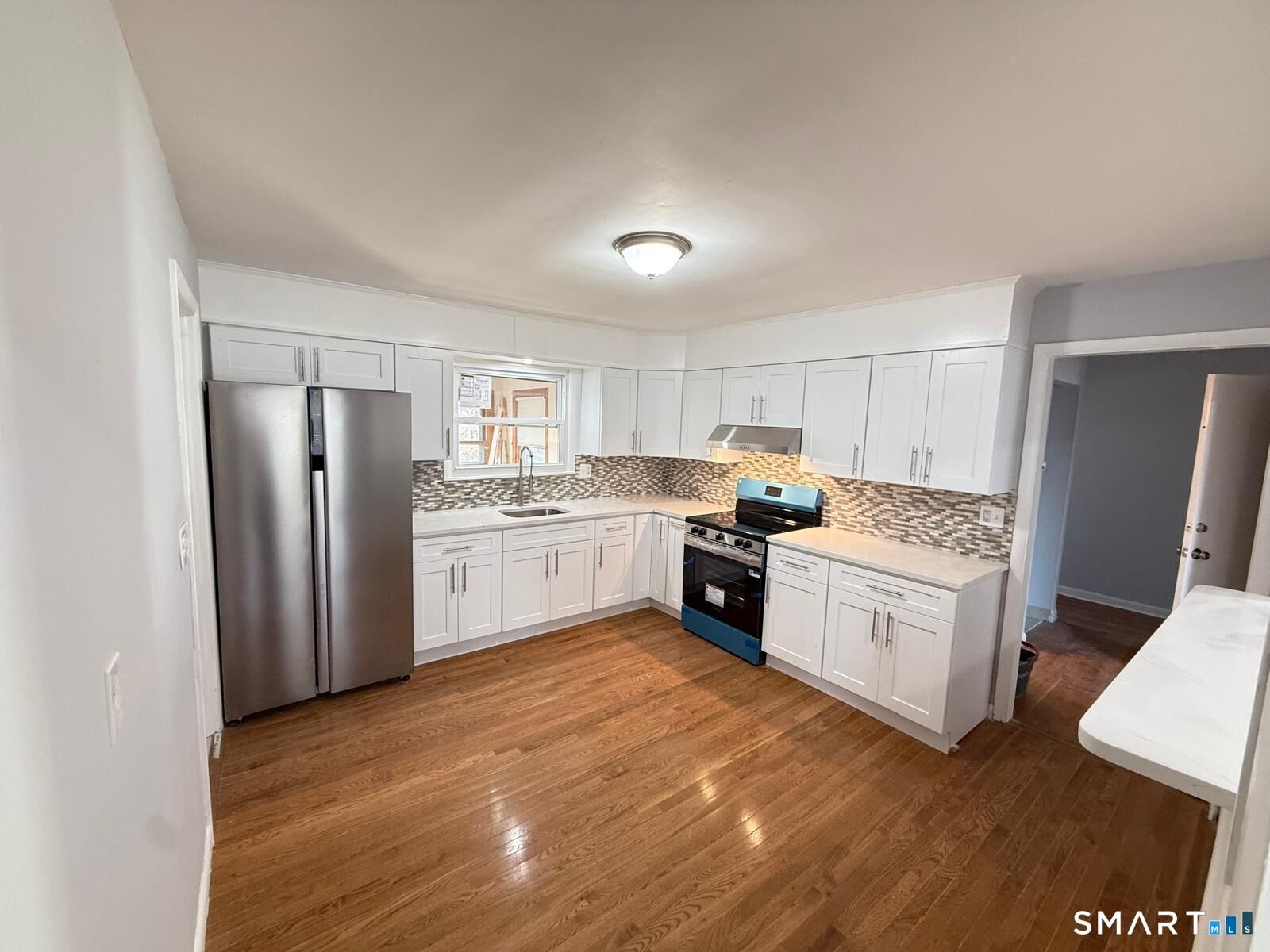 Property Photo:  524 Garfield Avenue 2  CT 06606 