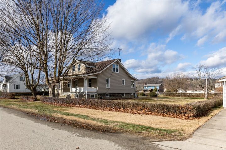 Property Photo:  1109 Graham Street  PA 15012 