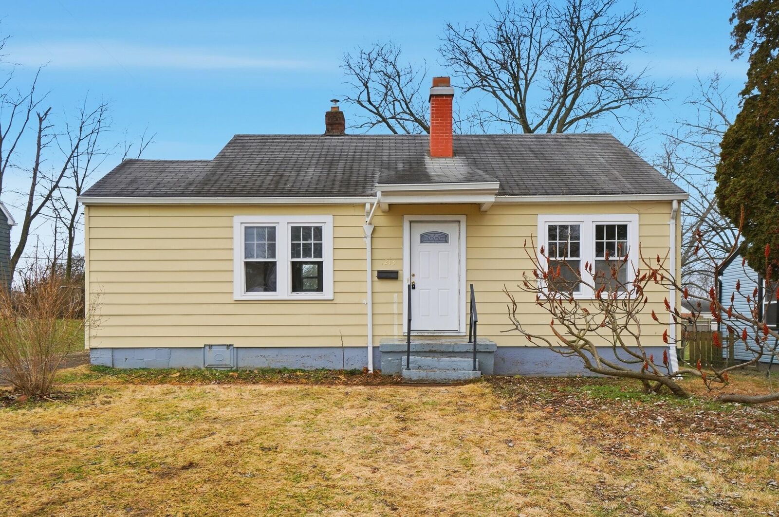 Property Photo: 1213 Driscoll Avenue OH 45506