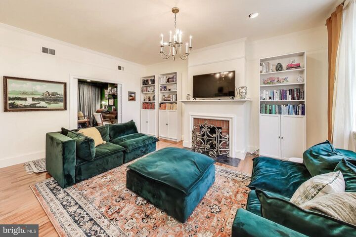 Property Photo:  1236 D Street SE  DC 20003 