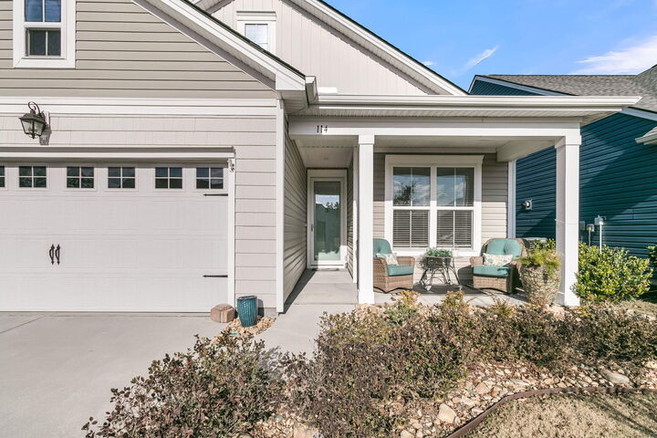 Property Photo: 114 Waves Place SC 29486