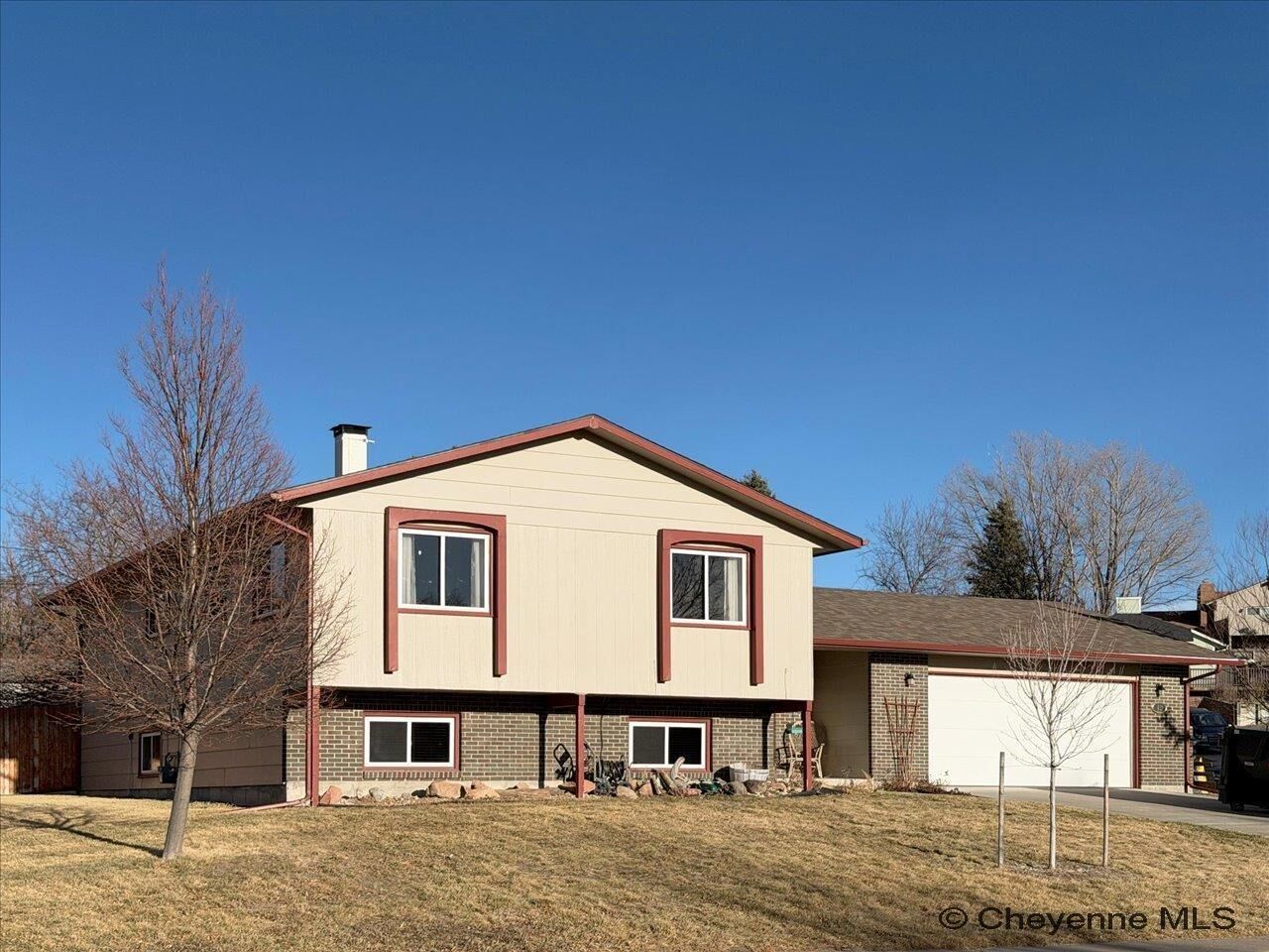 Property Photo:  422 Dalcour Dr  WY 82009 