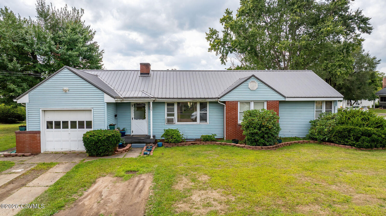Property Photo:  17 Central Avenue  PA 17815 