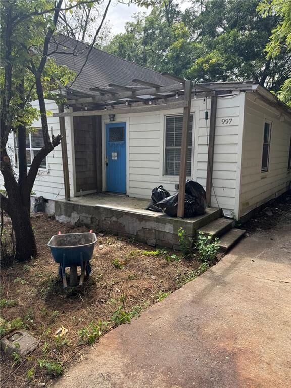 Property Photo:  997 Ira Street SW  GA 30310 