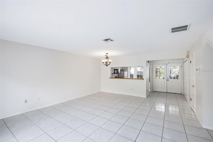 Property Photo:  6040 Scotchwood Glen 105  FL 32822 
