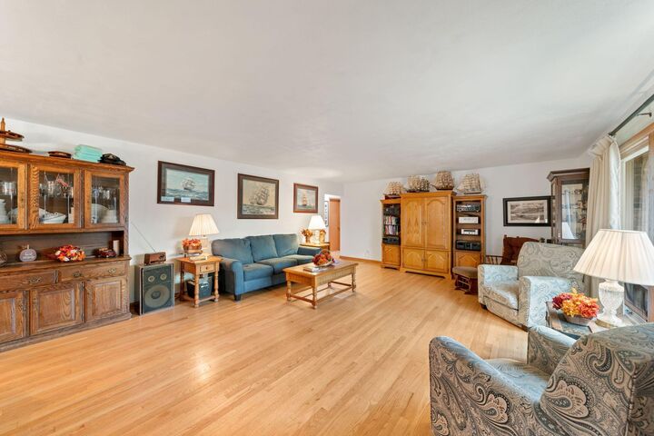 Property Photo:  3722 Saint Clair St  WI 53402 