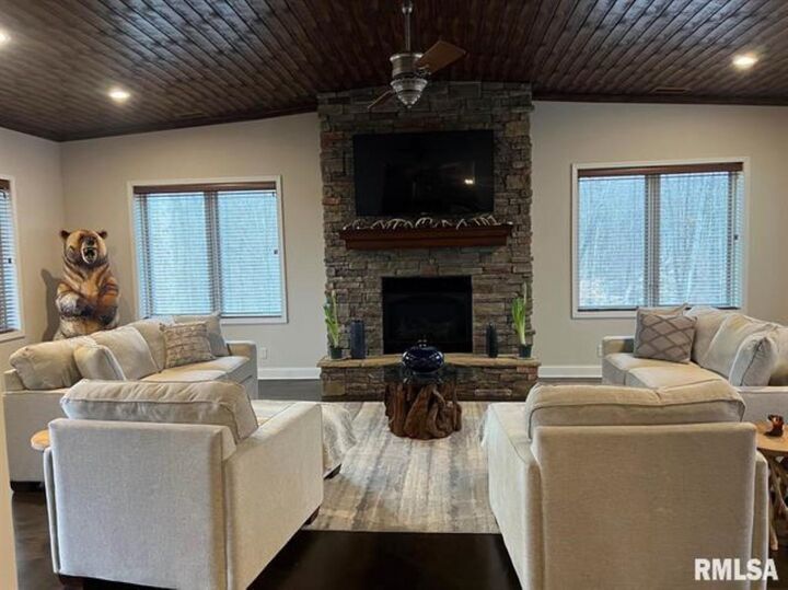 Property Photo:  4763 State Route 127 Highway N  IL 62920 